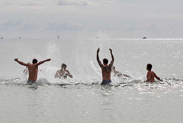 morgenbadning-badevogn-aktivitet-badetur